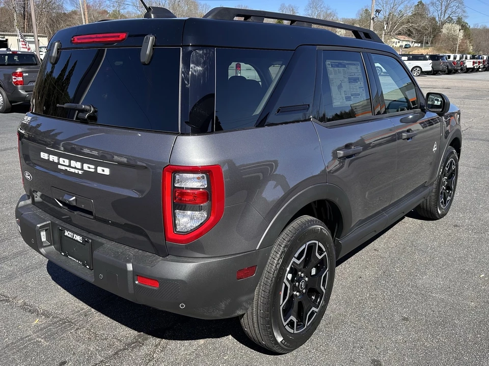 2026 Ford Bronco Sport - Image 6 of 31