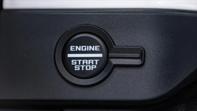 2026 Ford Bronco 6th Gen - Image 17 of 31