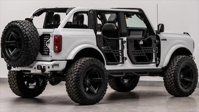 2026 Ford Bronco 6th Gen - Image 13 of 21