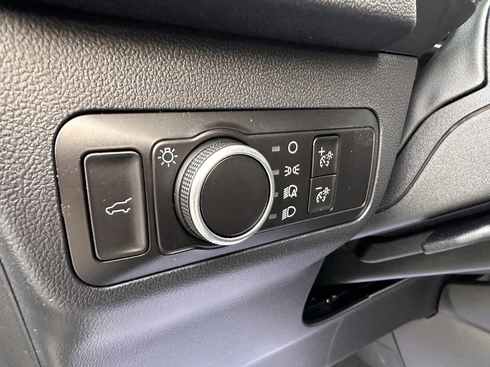 2026 Ford Escape - Image 19 of 21