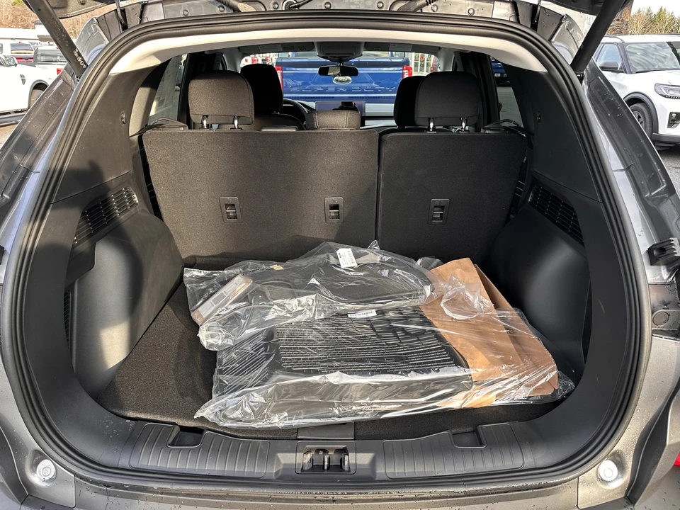 2026 Ford Escape - Image 17 of 21