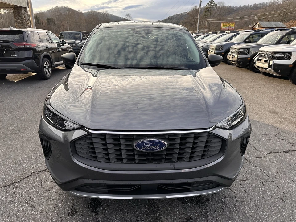 2026 Ford Escape - Image 3 of 21