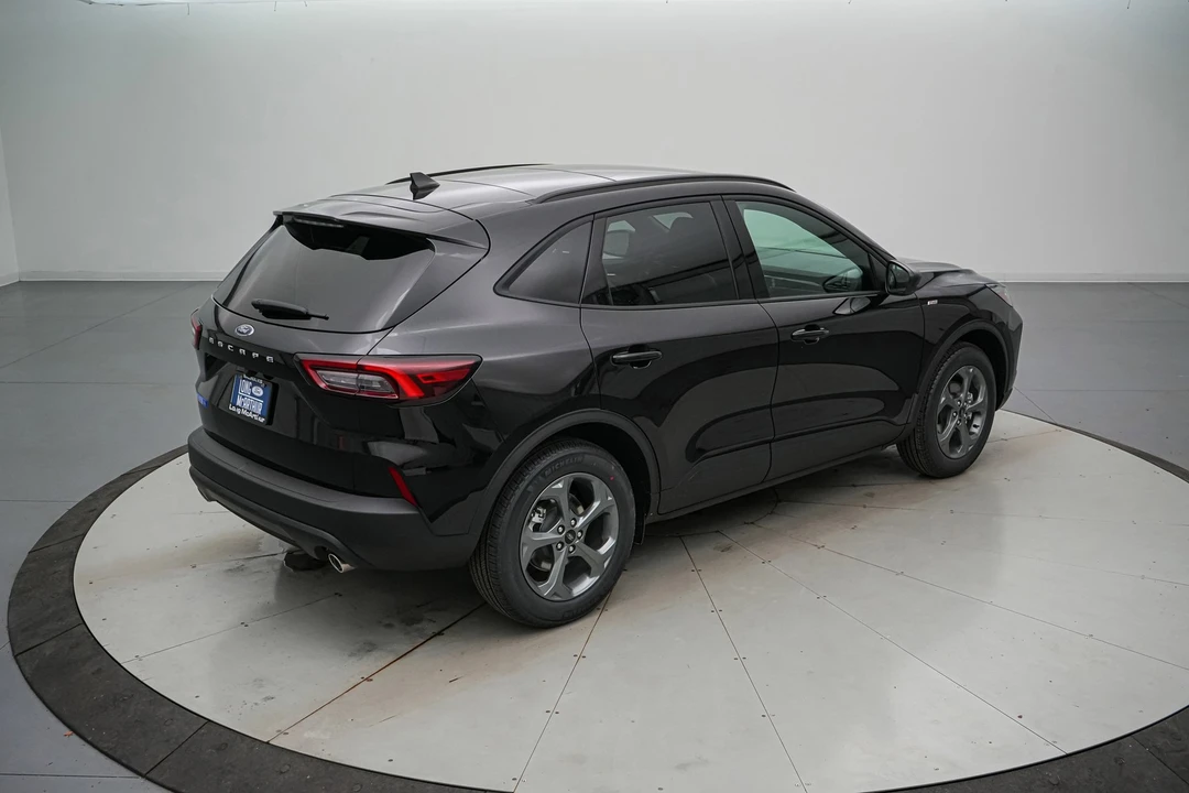 2026 Ford Escape - Image 5 of 21