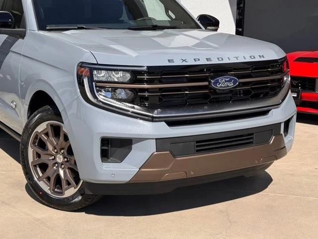 2026 Ford Expedition 5th Gen - Image 3 of 21