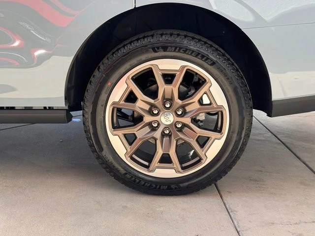 2026 Ford Expedition 5th Gen - Image 14 of 21