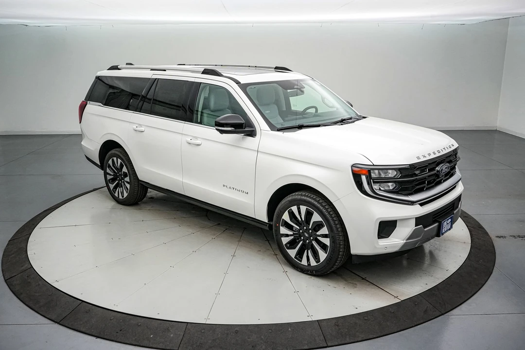 2026 Ford Expedition 5th Gen - Image 2 of 21
