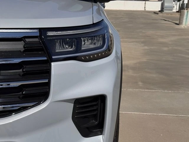 2026 Ford Explorer 6th Gen - Image 8 of 21