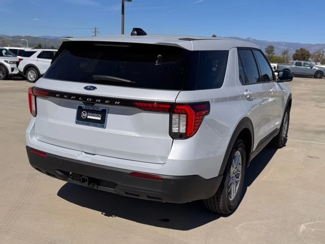 2026 Ford Explorer 6th Gen - Image 12 of 21