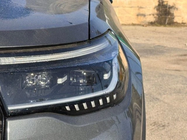 2026 Ford Explorer 6th Gen - Image 8 of 21