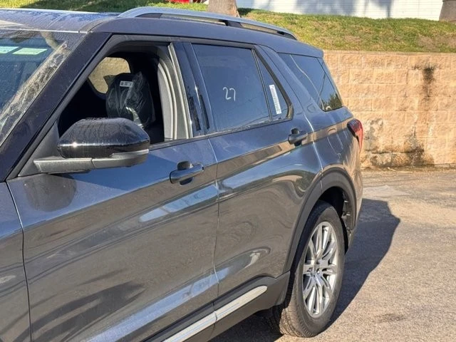 2026 Ford Explorer 6th Gen - Image 9 of 21