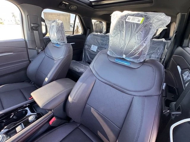 2026 Ford Explorer 6th Gen - Image 19 of 21
