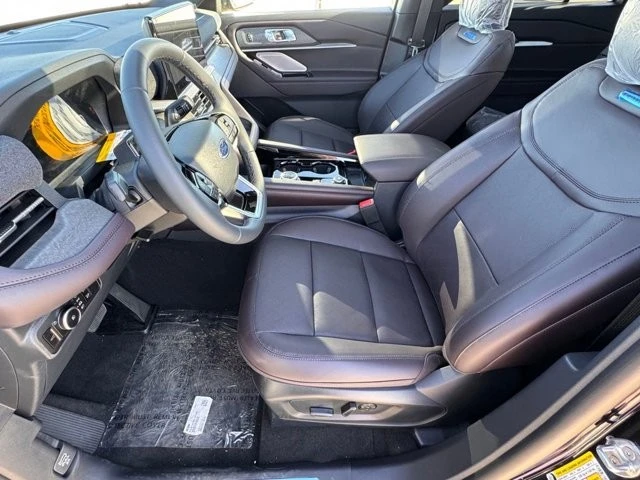 2026 Ford Explorer 6th Gen - Image 17 of 21