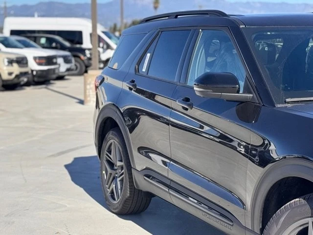 2026 Ford Explorer 6th Gen - Image 5 of 12