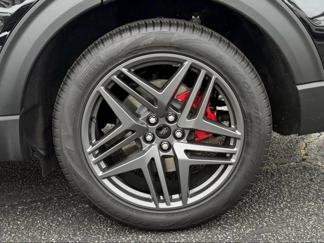 2026 Ford Explorer 6th Gen - Image 12 of 31