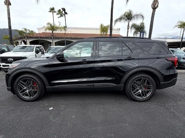 2026 Ford Explorer 6th Gen - Image 5 of 31