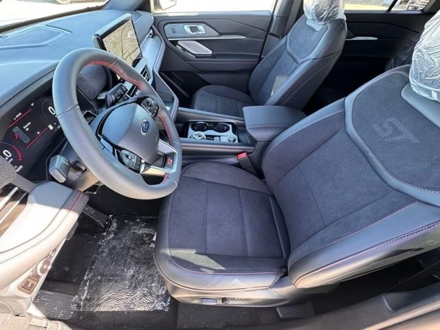 2026 Ford Explorer 6th Gen - Image 18 of 21