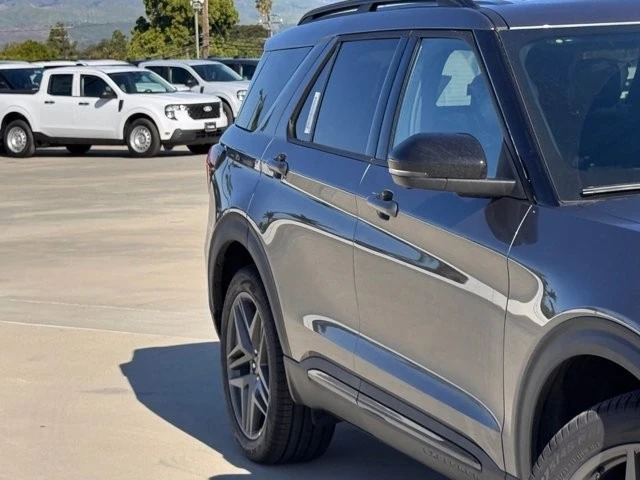 2026 Ford Explorer 6th Gen - Image 5 of 21