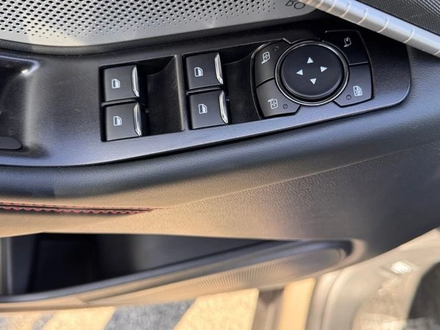 2026 Ford Explorer 6th Gen - Image 17 of 21