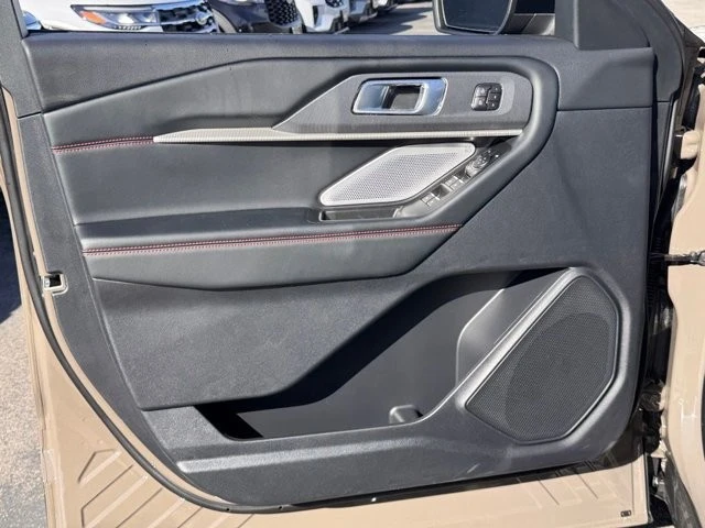 2026 Ford Explorer 6th Gen - Image 16 of 21