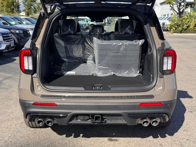 2026 Ford Explorer 6th Gen - Image 13 of 21