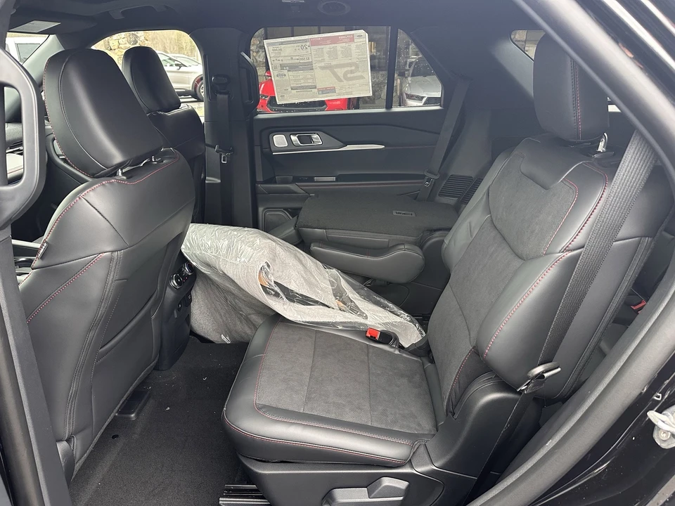 2026 Ford Explorer 6th Gen - Image 12 of 31