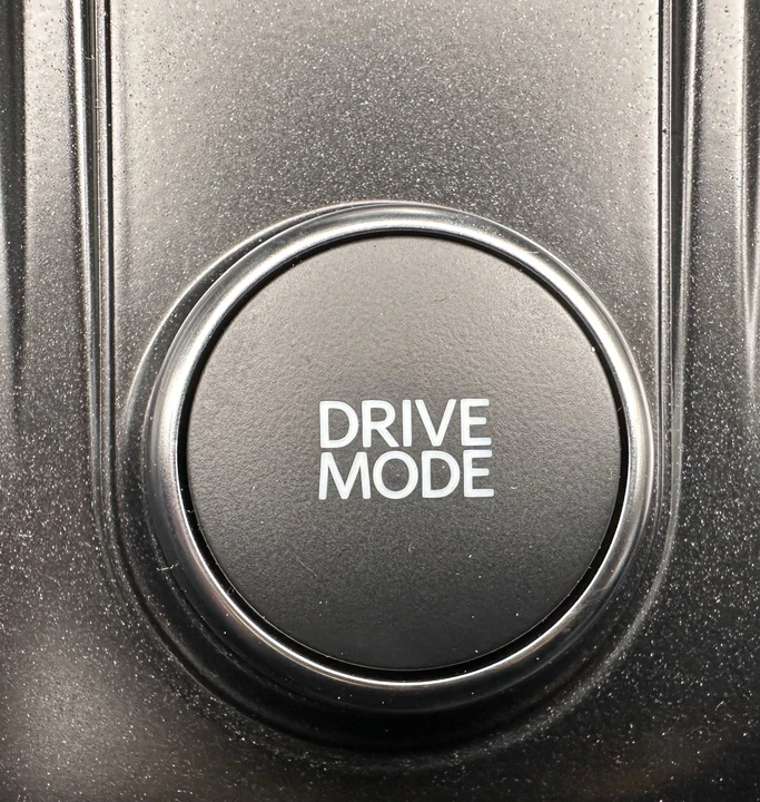 2026 Ford Explorer 6th Gen - Image 29 of 31