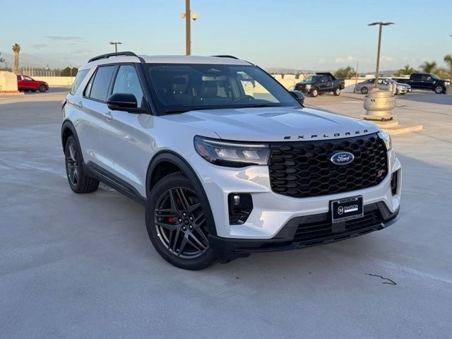2026 Ford Explorer 6th Gen - Image 2 of 21