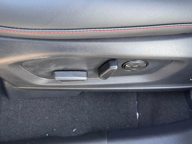2026 Ford Explorer 6th Gen - Image 19 of 21