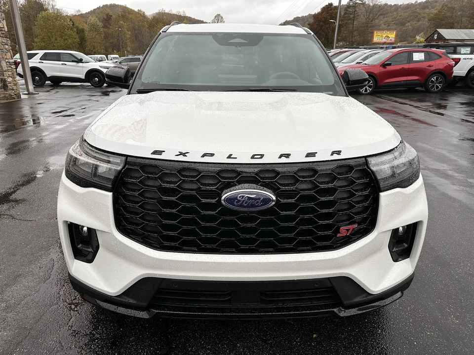 2026 Ford Explorer 6th Gen - Image 3 of 21