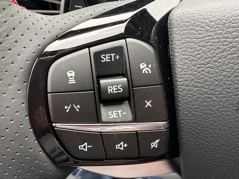 2026 Ford Explorer 6th Gen - Image 21 of 21