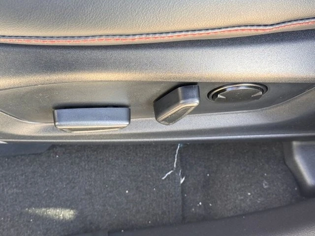 2026 Ford Explorer 6th Gen - Image 19 of 21