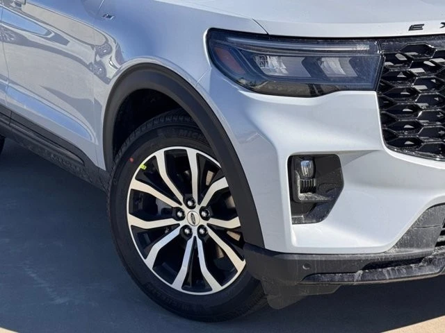 2026 Ford Explorer 6th Gen - Image 4 of 21