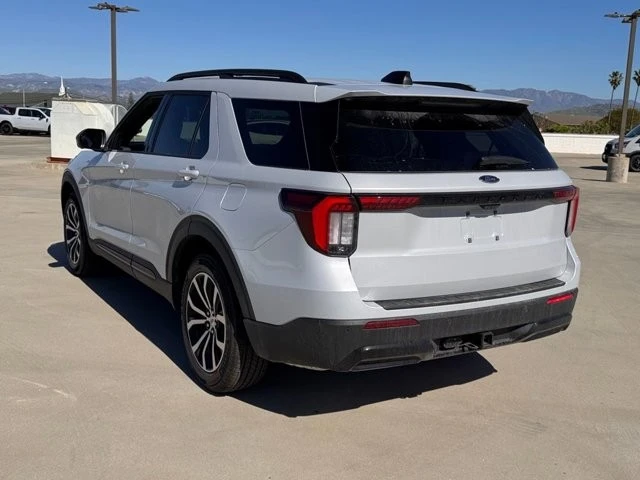 2026 Ford Explorer 6th Gen - Image 10 of 21