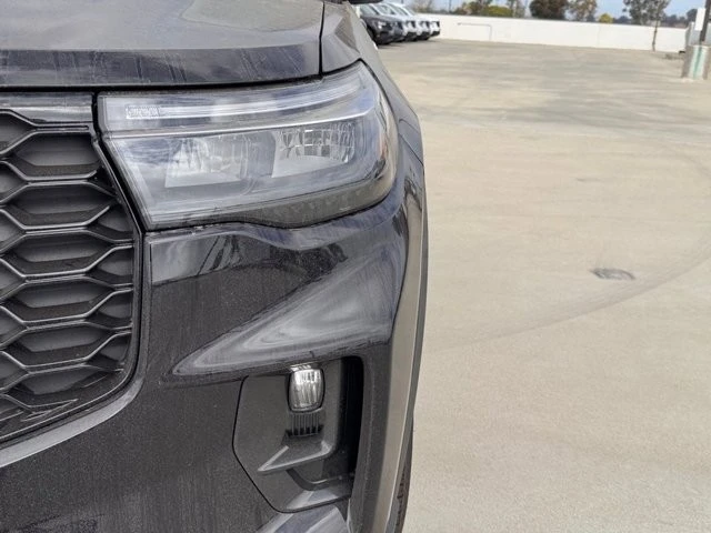 2026 Ford Explorer 6th Gen - Image 8 of 21