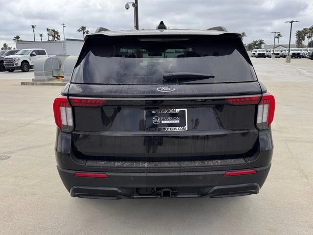 2026 Ford Explorer 6th Gen - Image 11 of 21