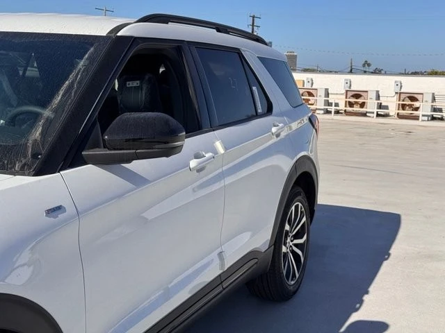 2026 Ford Explorer 6th Gen - Image 9 of 21