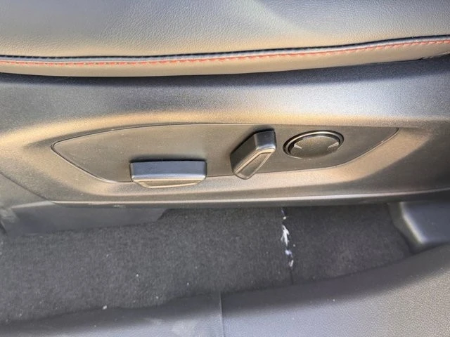 2026 Ford Explorer 6th Gen - Image 17 of 21