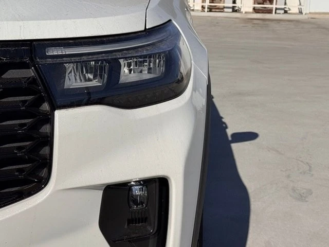 2026 Ford Explorer 6th Gen - Image 8 of 21