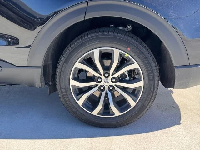 2026 Ford Explorer 6th Gen - Image 15 of 21