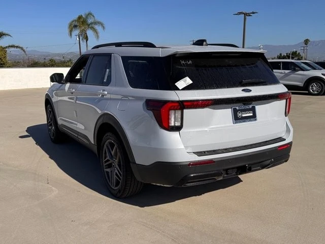 2026 Ford Explorer 6th Gen - Image 10 of 21
