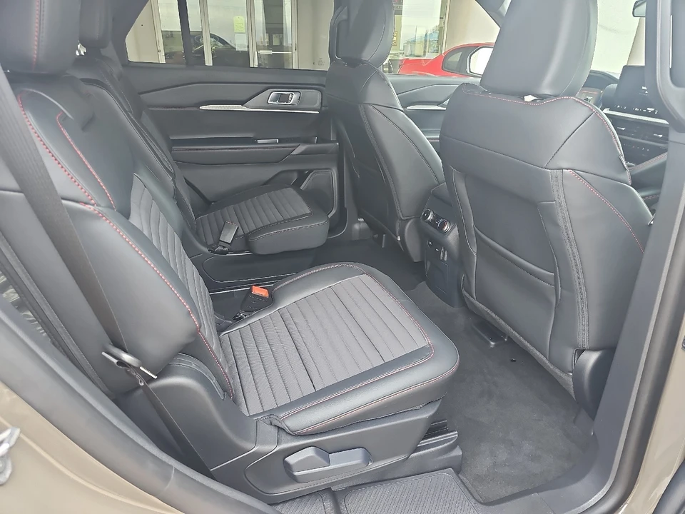 2026 Ford Explorer 6th Gen - Image 8 of 21