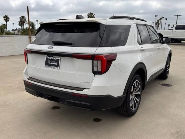 2026 Ford Explorer 6th Gen - Image 12 of 21