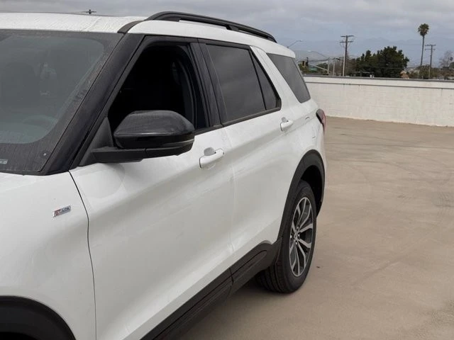 2026 Ford Explorer 6th Gen - Image 9 of 21