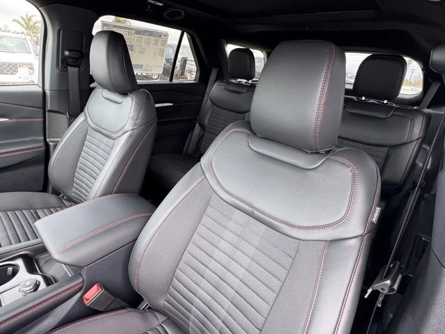 2026 Ford Explorer 6th Gen - Image 20 of 21