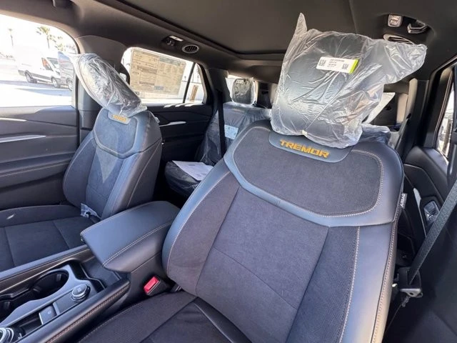 2026 Ford Explorer 6th Gen - Image 18 of 21