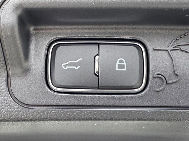 2026 Ford Explorer 6th Gen - Image 15 of 21