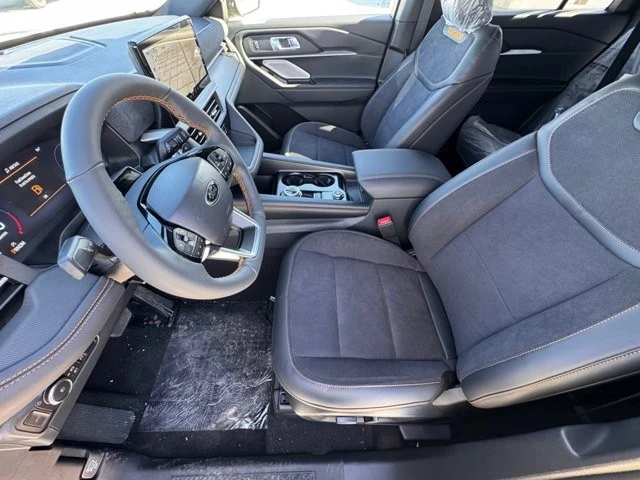 2026 Ford Explorer 6th Gen - Image 17 of 21