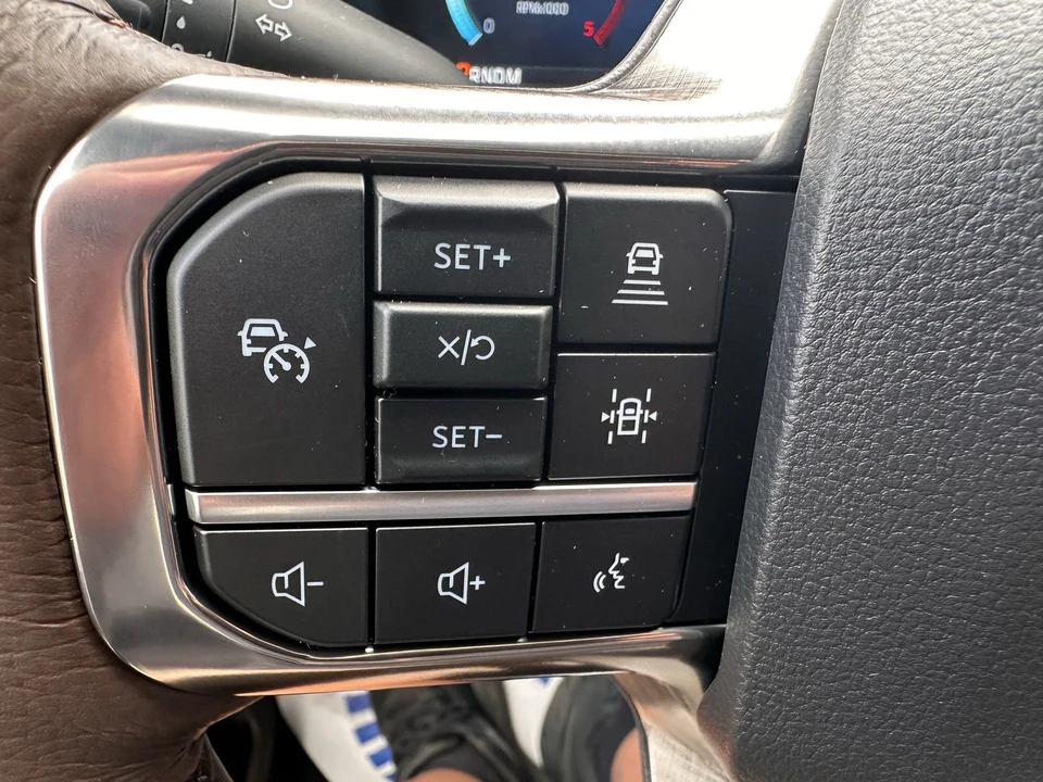 2026 Ford Super Duty 5th Gen - Image 24 of 31