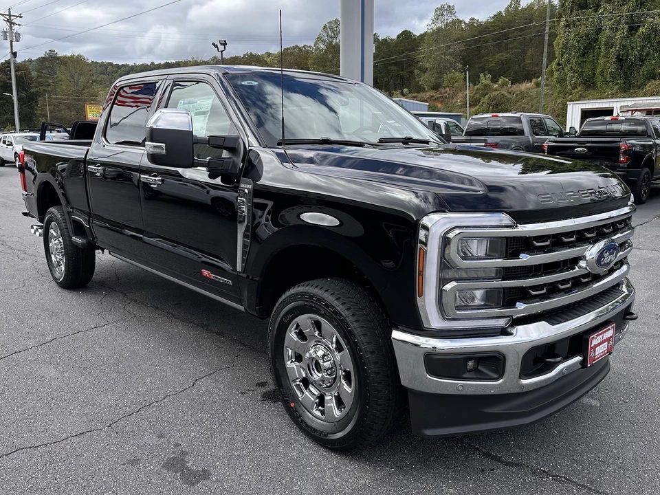 2026 Ford Super Duty 5th Gen - Image 4 of 21