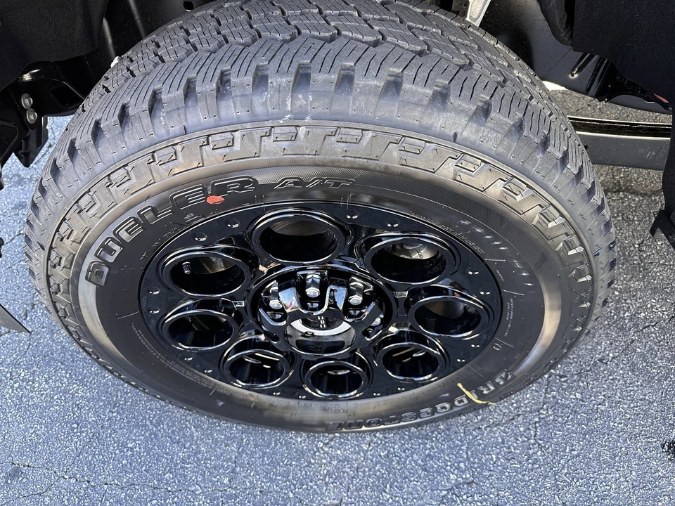 2026 Ford Super Duty 5th Gen - Image 28 of 30